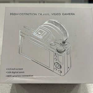 4K Digital Camera with wide-angle lense